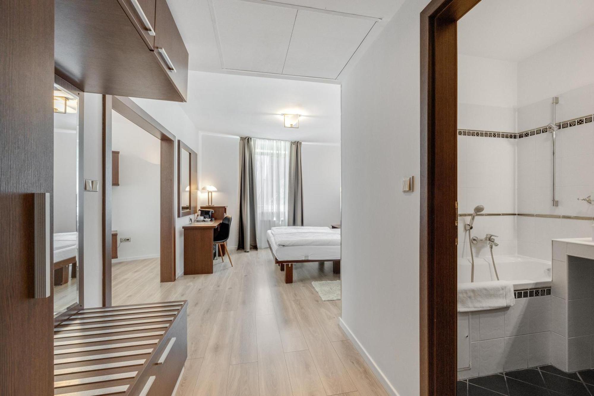 Hotel Antares Bratislava Exterior foto