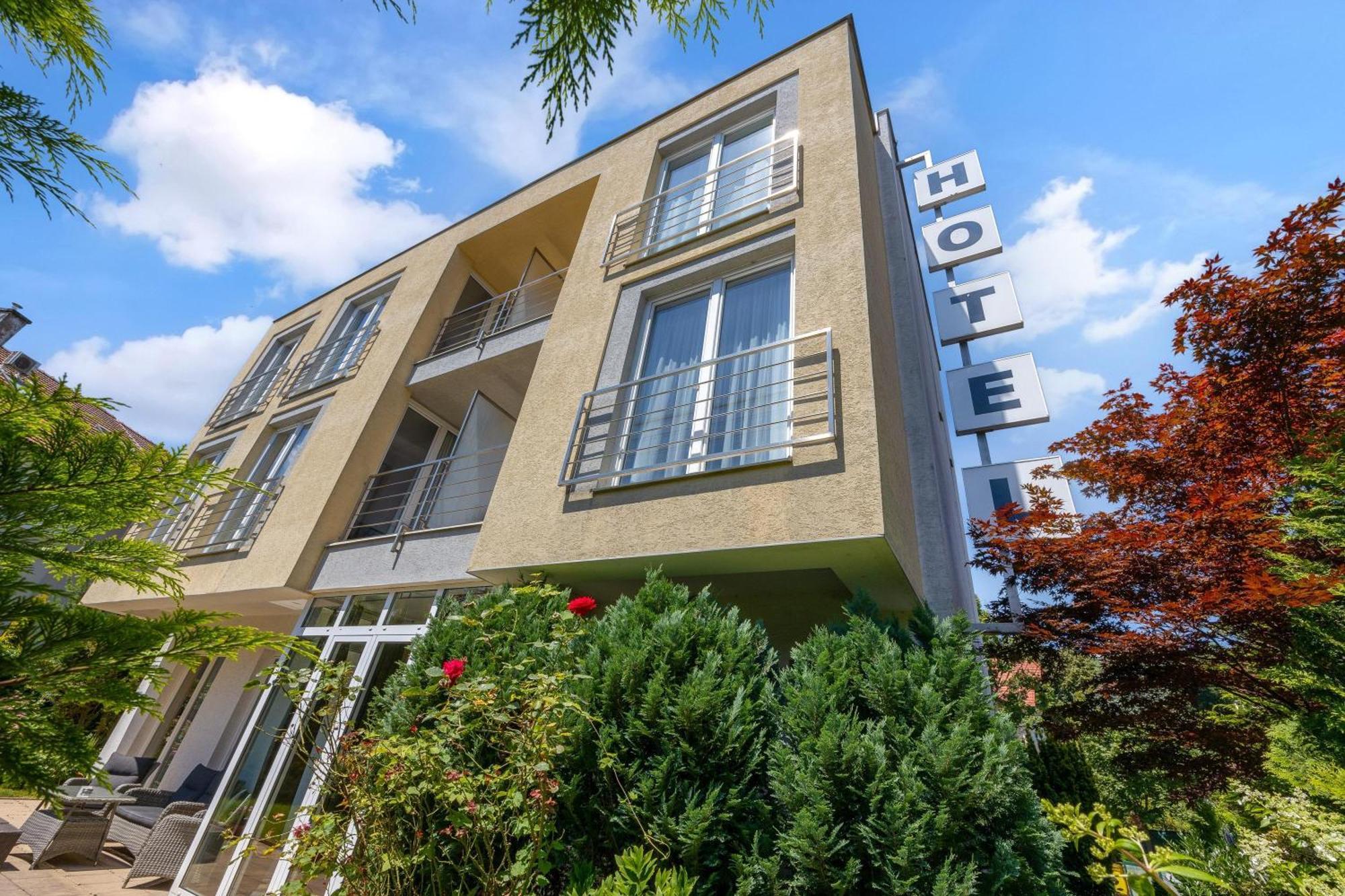 Hotel Antares Bratislava Exterior foto